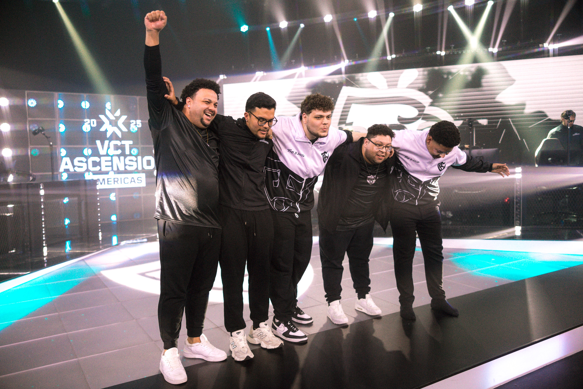 Team Solid vence WU